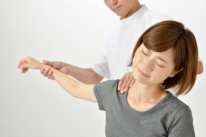 肩の可動域検査